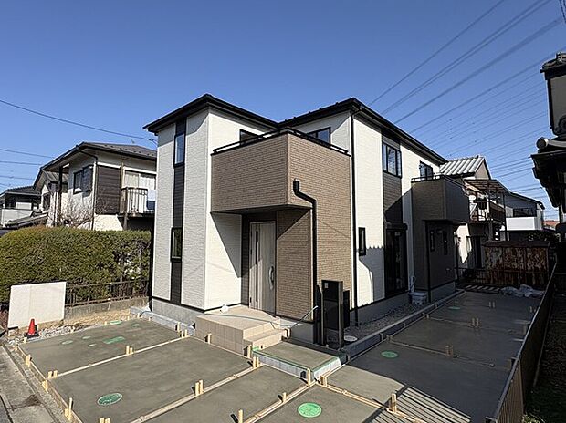 【現地外観写真】現地写真 1/18撮影 内覧出来ます! まもなく外構も完成します。