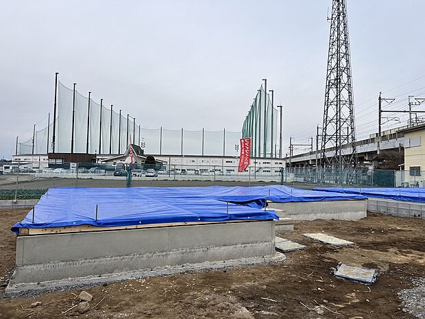 【【1号棟 現地写真】】約75坪の敷地です!駐車2台可能!(1月撮影)