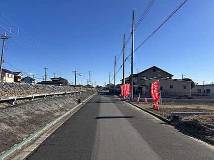【北側前面道路】