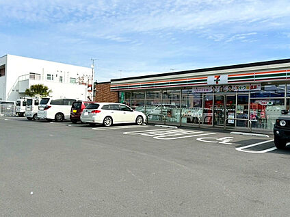 セブンイレブン行田向町店 約240ｍ～280m(徒歩約3分～4分)