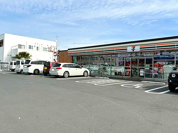 セブンイレブン行田向町店