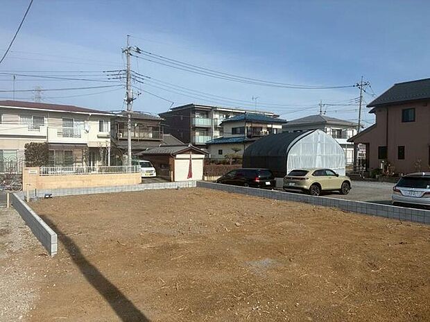 【【2号棟 現地写真】】63.29坪とゆとりある広さの敷地です!駐車4台可能です。(2026年1月撮影)