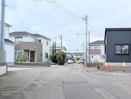【分譲地前面道路】
