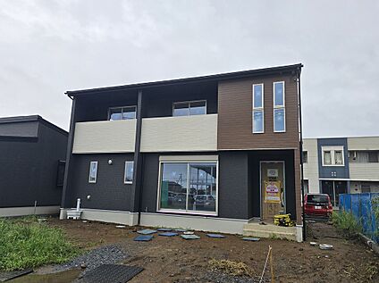  【1号棟　建物外観※外構工事前】