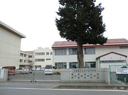 伊勢崎市立あずま中学校 約1,540m(徒歩約20分)