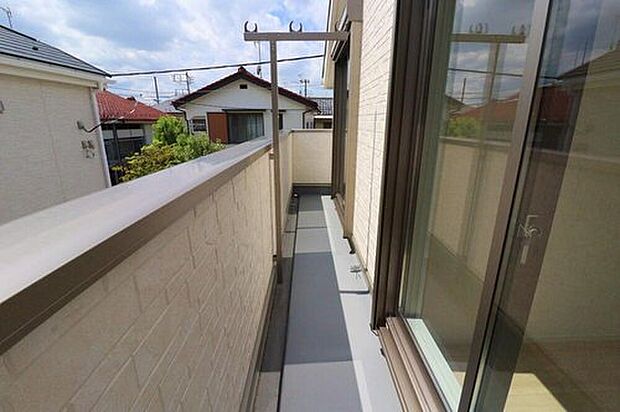 【バルコニー】南面にバルコニーを配置しました!これなら、洗濯物も早く乾きそうですね♪