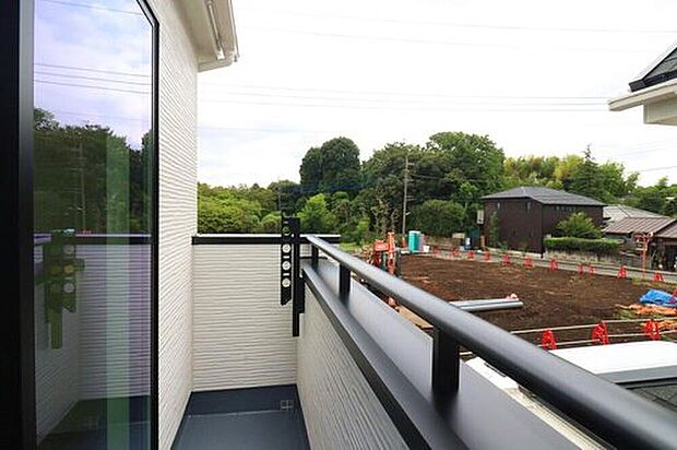 【~Balcony~】気持ちいい景色は、特等席のバルコニーから♪