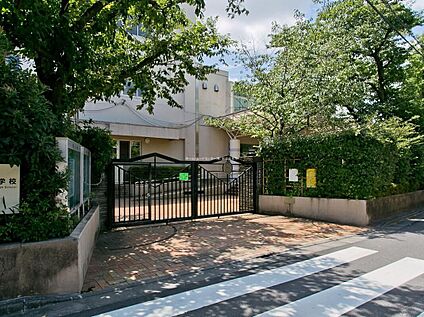 杉並区立東田中学校ま 986m(徒歩13分)