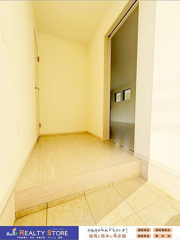 【玄関】〈2号棟〉☆玄関☆