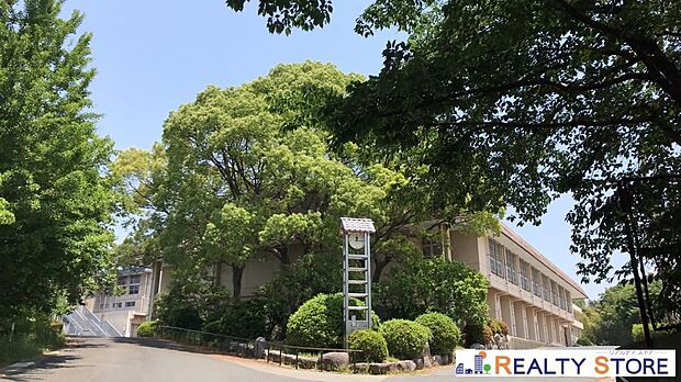 太宰府市立太宰府中学校(約1,200m)