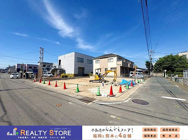 【前面道路含む外観】☆現地【2026年8月】撮影☆