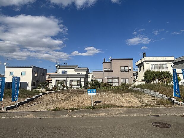 【区画2】正面：185.65m2(56.15坪)の整形地（2025年7月撮影）