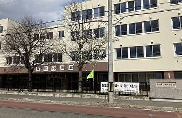 北郷小学校（2026年4月撮影）