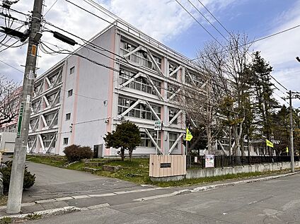 藤野小学校 徒歩21分