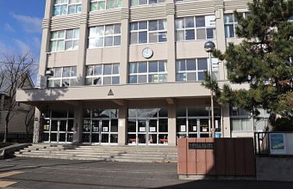 山の手南小学校 徒歩15分