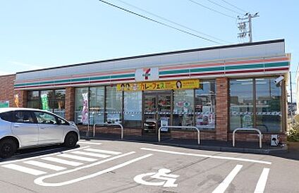 セブンイレブン札幌本町2条店 徒歩5分