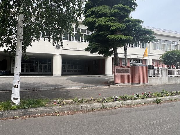 前田中央小学校