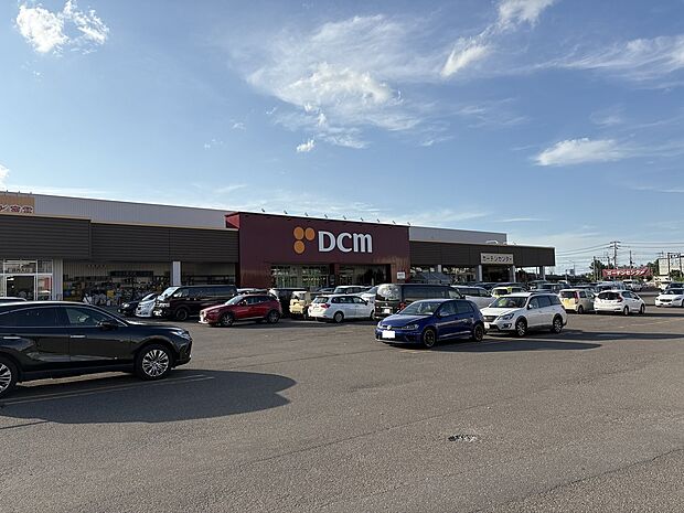 DCM発寒追分通店