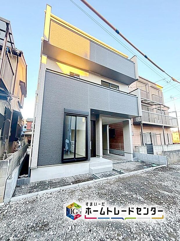 ☆外観の様子☆
周辺環境充実&暮らしを彩る充実の設備♪
高耐久・高性能、災害に強い家、心から安らげる住まいです。