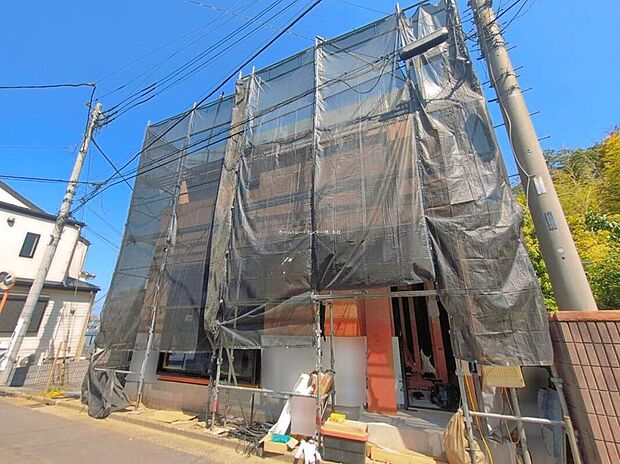 ☆現地の様子☆
車通りが少ない閑静な住宅地です。小さなお子様のいるご家庭にも安心の住環境♪