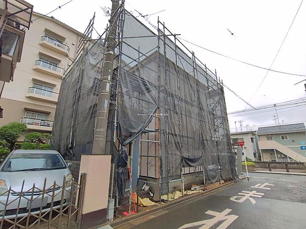 ☆外観の様子☆
地震に強い家。
確かな品質、柔軟性のある家。
住宅性能表示「建設」「設計」Ｗ取得！
納得のできるお家探し、お手伝いいたします。