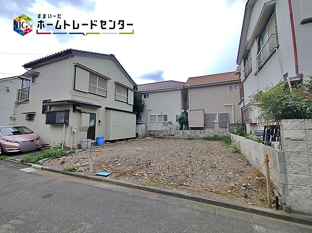 ☆現地の様子☆
雨の日もラクラク♪ビルトインガレージ♪当日のご見学予約も承ります。同じものは２つとない「夢のマイホーム」との出会いが待っているかもしれません♪