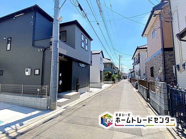 【前面道路含む現地写真】カースペースございます。
平日・お仕事帰りなど、いつでもご案内いたします！お気軽にお問い合わせ下さい。