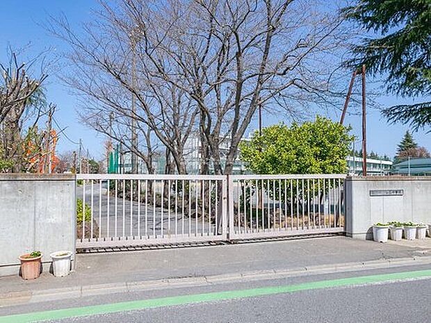 新座市立第三中学校（約1,200m）