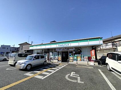 ファミリーマート富士見羽沢三丁目店 140m(徒歩2分)