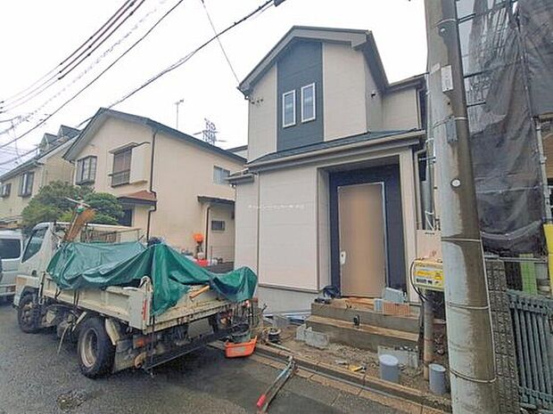 【現地外観写真】地震に強い家。確かな品質、柔軟性のある家。長く安心して住める長期優良住宅。住宅性能表示「建設」「設計」Ｗ取得！納得のできるお家探し、お手伝いいたします。