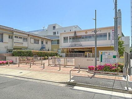 北区立なでしこ小学校 750m(徒歩10分)