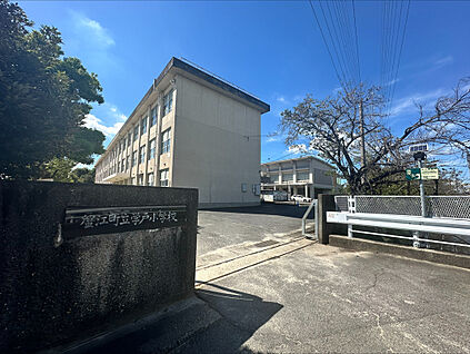 学戸小学校 約880m(徒歩約11分)
