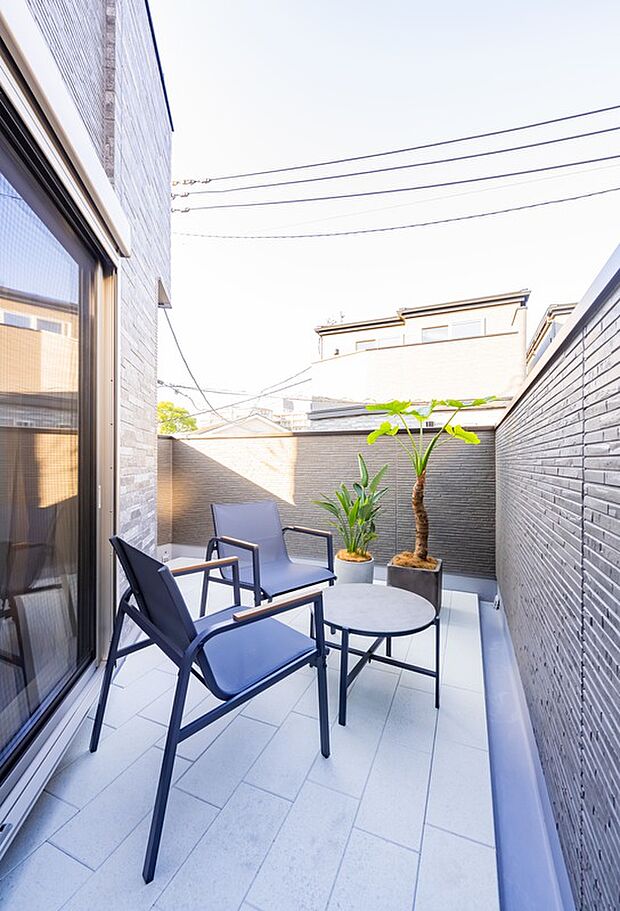 【バルコニー】※同仕様モデルハウス写真。