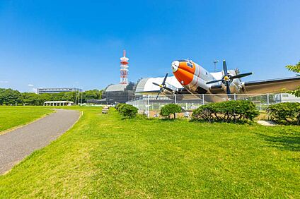 所沢航空記念公園 約580～600m(徒歩8分)