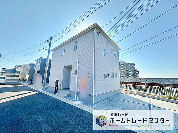 【現地外観写真】今から見たい！大歓迎です♪ お気軽にホームトレードセンターまでお問い合わせください。 閑静な街並みの分譲地を是非現地にてご覧ください。 近隣の物件も併せてご紹介することも可能です。