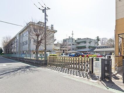さいたま市立大砂土東小学校 560ｍ(徒歩7分)