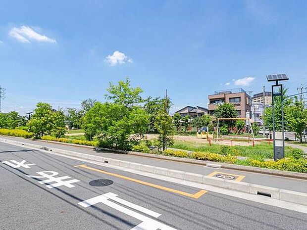 元町東公園（約450m）