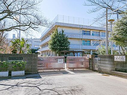 川口市立西中学校 1300m(徒歩17分)