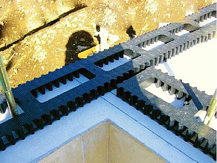 防湿措置「基礎パッキン」