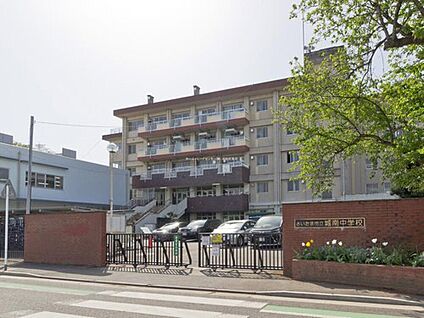 さいたま市立城南中学校 3400ｍ(徒歩43分)