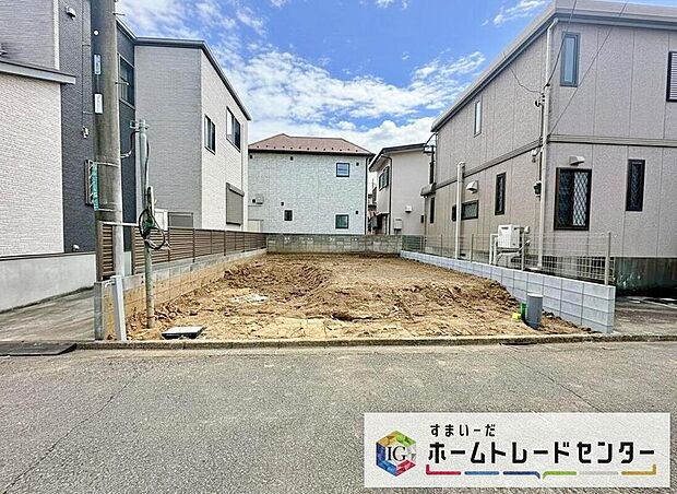 【現地写真】建物が独立しているため、マンションのように上下階や隣からの騒音を気にせずに済み、こちらも騒音などに関する苦情が来る心配をせずに済むため、お部屋でお子様が走り回っても安心です♪