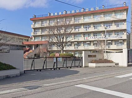 さいたま市立西原中学校 1400m (徒歩18分)
