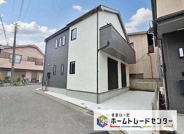 【現地外観写真】ご予約をいただければ、もちろん平日や夜間でもご案内は可能です。お仕事の形態が多様化しておりますので、決まったお時間では中々身動きが取れないお客様も多いかと思います。お気軽にお申し出ください!