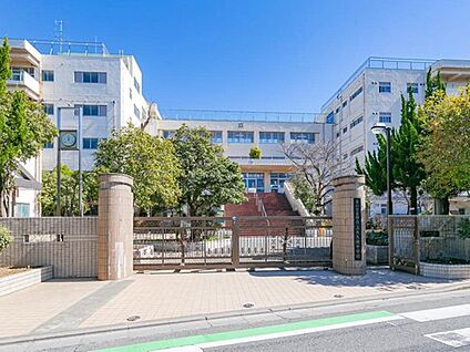 さいたま市立上大久保中学校 2100m(徒歩27分)