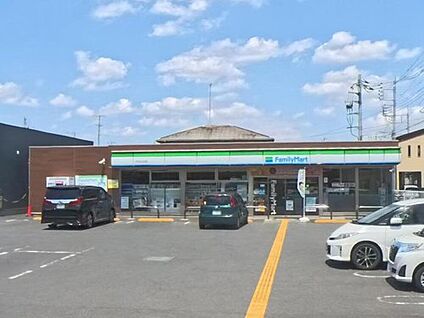 ファミリーマート ＴＫＳさいど店 750ｍ(徒歩10分)