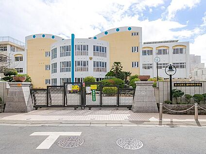 さいたま市立浦和別所小学校 550ｍ(徒歩7分)