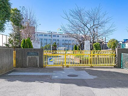 川口市立慈林小学校 500ｍ(徒歩7分)