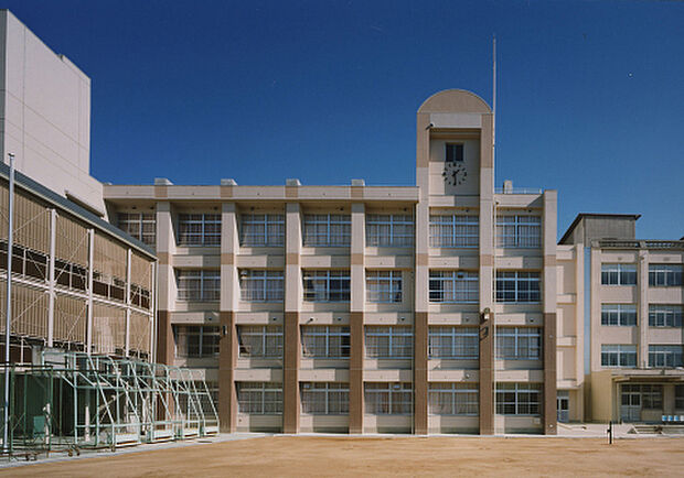 大阪市立桜宮中学校(約720m)