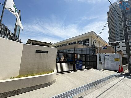 大阪市立成育小学校 560ｍ(徒歩7分)
