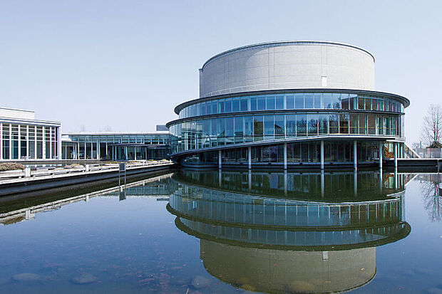 富士見市文化会館キラリ☆ふじみ（現地より徒歩18分）